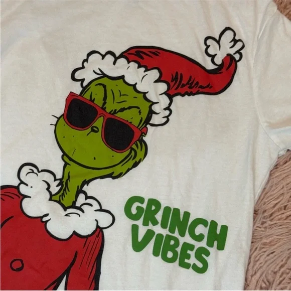 Old Navy White Grinch Vibes Kids Shirt - Picture 2 of 8